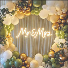 Mr & Mrs Wedding Neon Sign